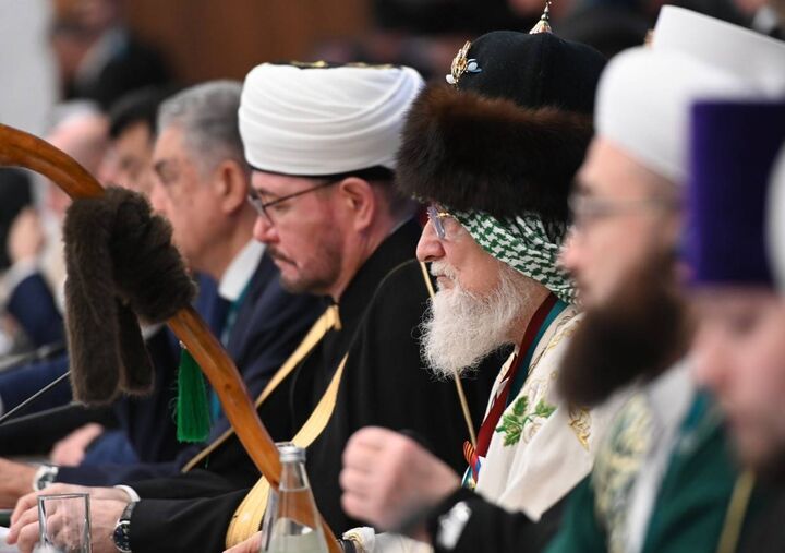 سکوت سران اسلامی در هیاهوی مستکبران جهانی سرسام‌آور است