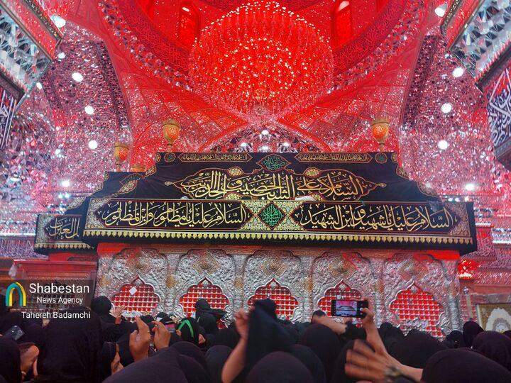 حرم مطهر امام حسین علیه‌السلام در شب اربعین