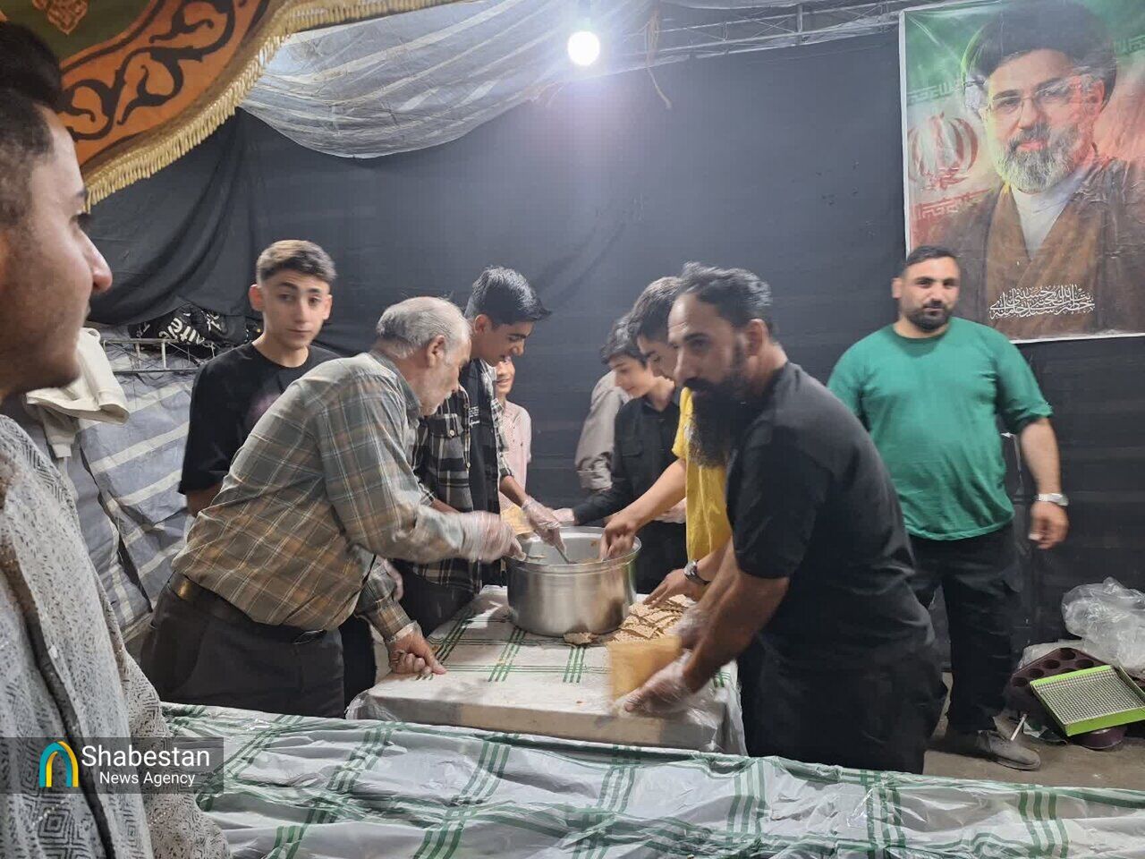 لحظاتی از حال و هوای موکب «جوانان بروجرد»