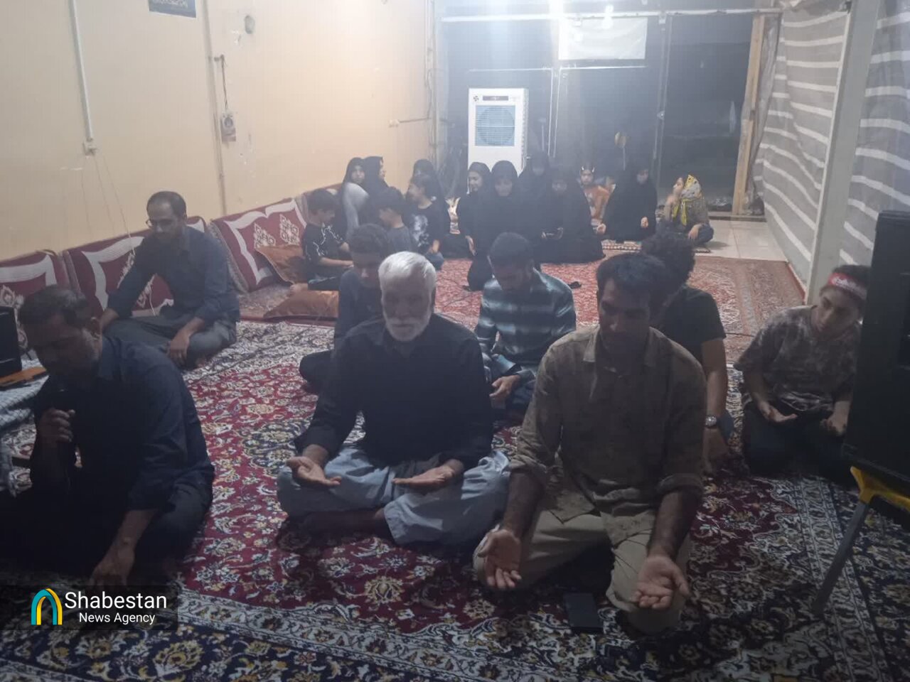 خدمترسانی موکب انصارالحسین(ع) رومشکان به زائران اربعین با توزیع روزانه بیش از هزار وعده پذیرایی