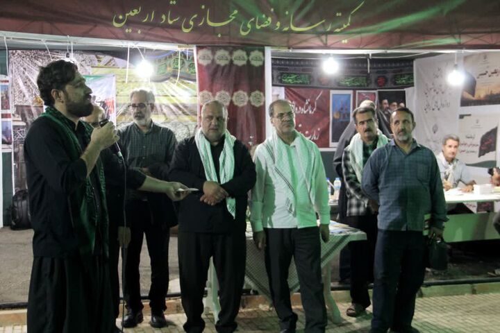 موکب فرهنگی ارشاد کرمانشاه با «عصر خون»، سینمای سیار و خوشنویسی عاشورایی میزبان زائران شد