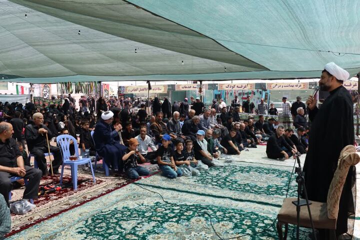 ایستادگی ایران اسلامی برگرفته از مکتب عاشوراست