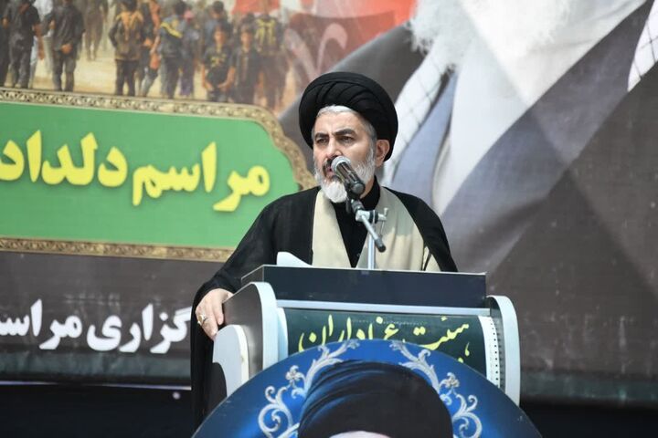 ملت ایران زیر سایه ولایت فقیه هرگز با مستکبران بیعت نخواهد کرد