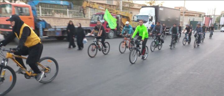 همایش رکاب‌زنی ورزشکاران آران و بیدگل به مناسبت اربعین حسینی برگزار شد