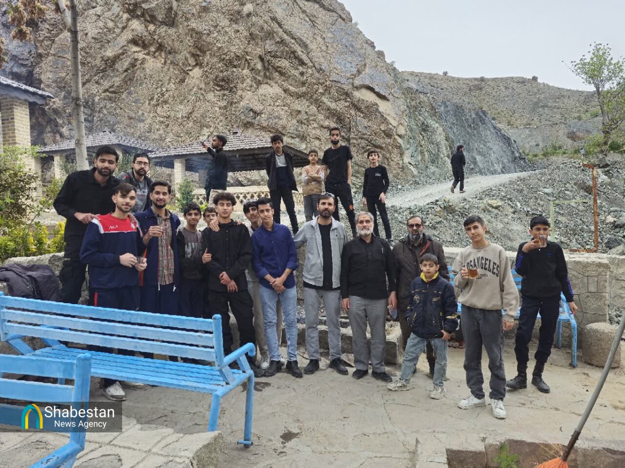 مسجد مرتضوی بیرجند پایگاهی برای تربیت نسل جوان و خدمت به نیازمندان