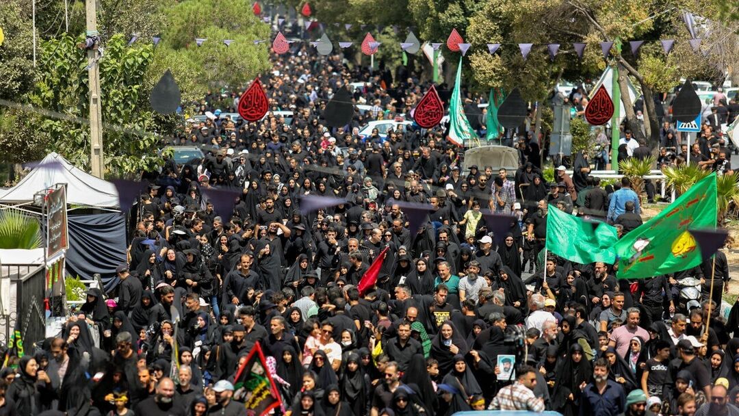 باید برخاست؛ حماسه‌ای از جنس دلدادگی جاماندگان اربعین در میعادگاه عشق و وفاداری