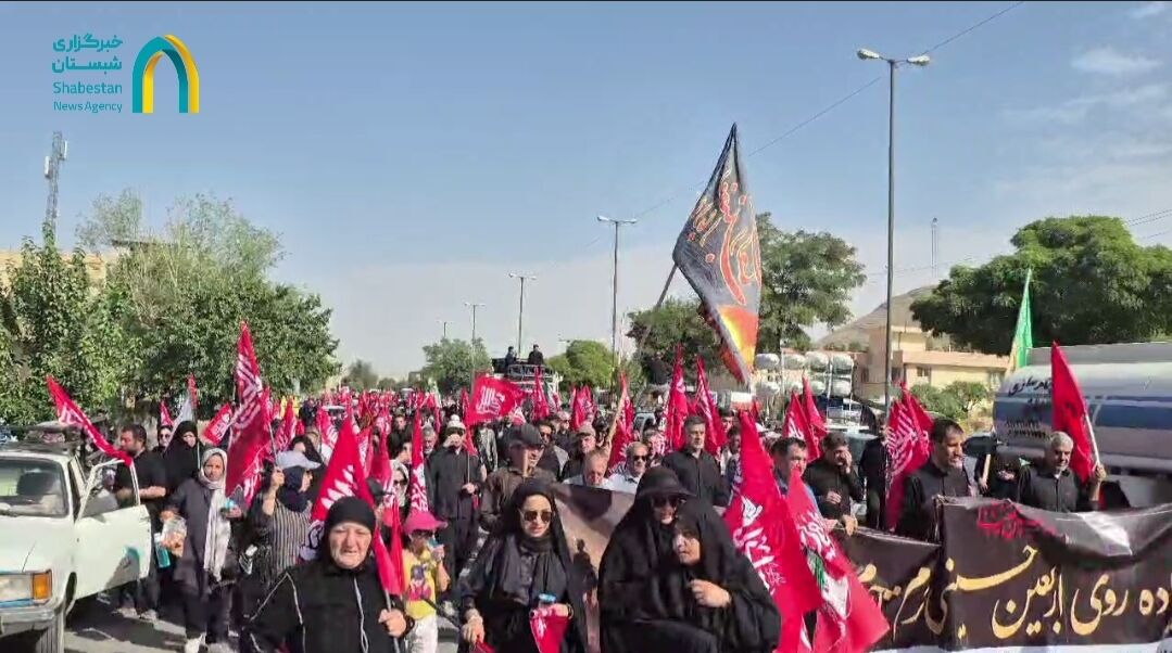 جاماندگان اربعین همقدم با زائران کربلا شدند