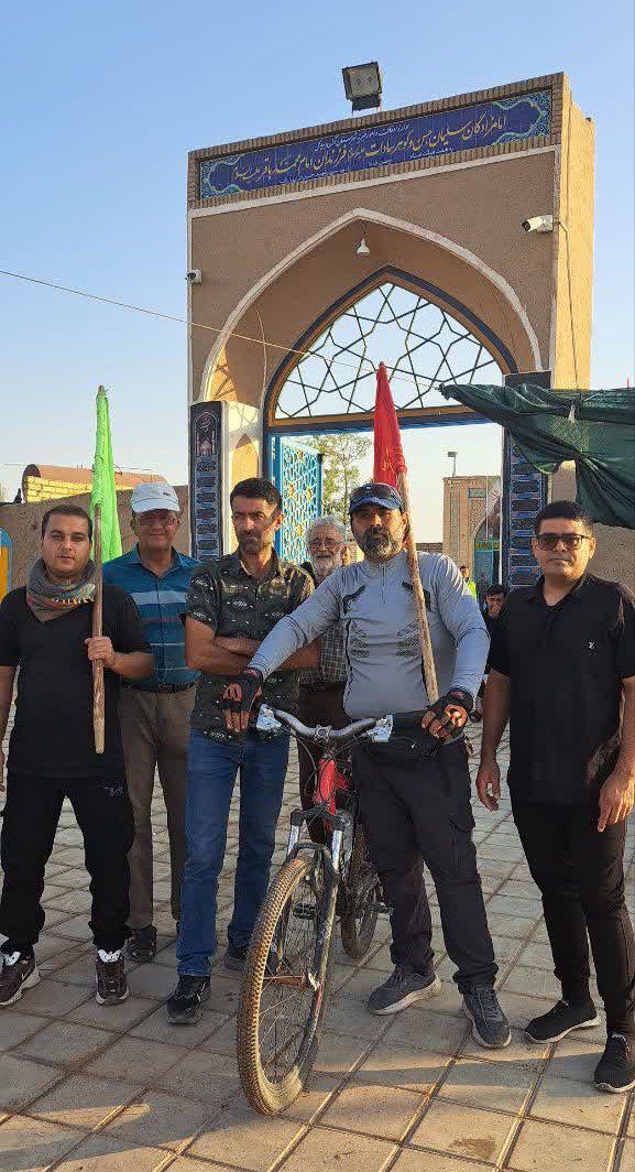 همایش رکابزنی ورزشکاران آران و بیدگل به مناسبت اربعین حسینی برگزار شد
