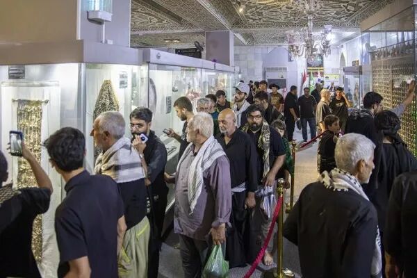 استقبال زائران اربعین از موزه «الکفیل» کربلا
