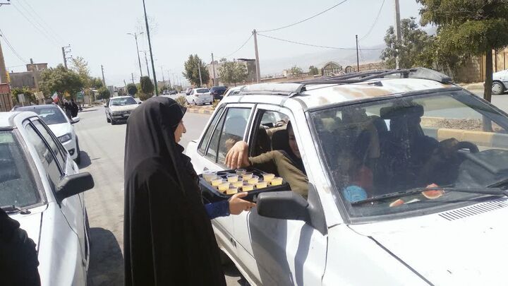 کانون فرهنگی و هنری حضرت معصومه(س)؛ سنگر خدمت بانوان مسجدی در مسیر اربعین و همدلی مردمی