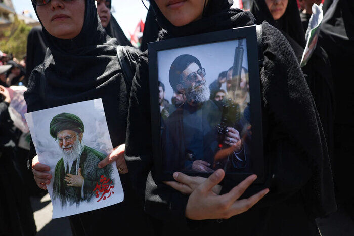 ناگفتههای خبرنگاران بیرجندی از آیین وداع رهبر شهید
