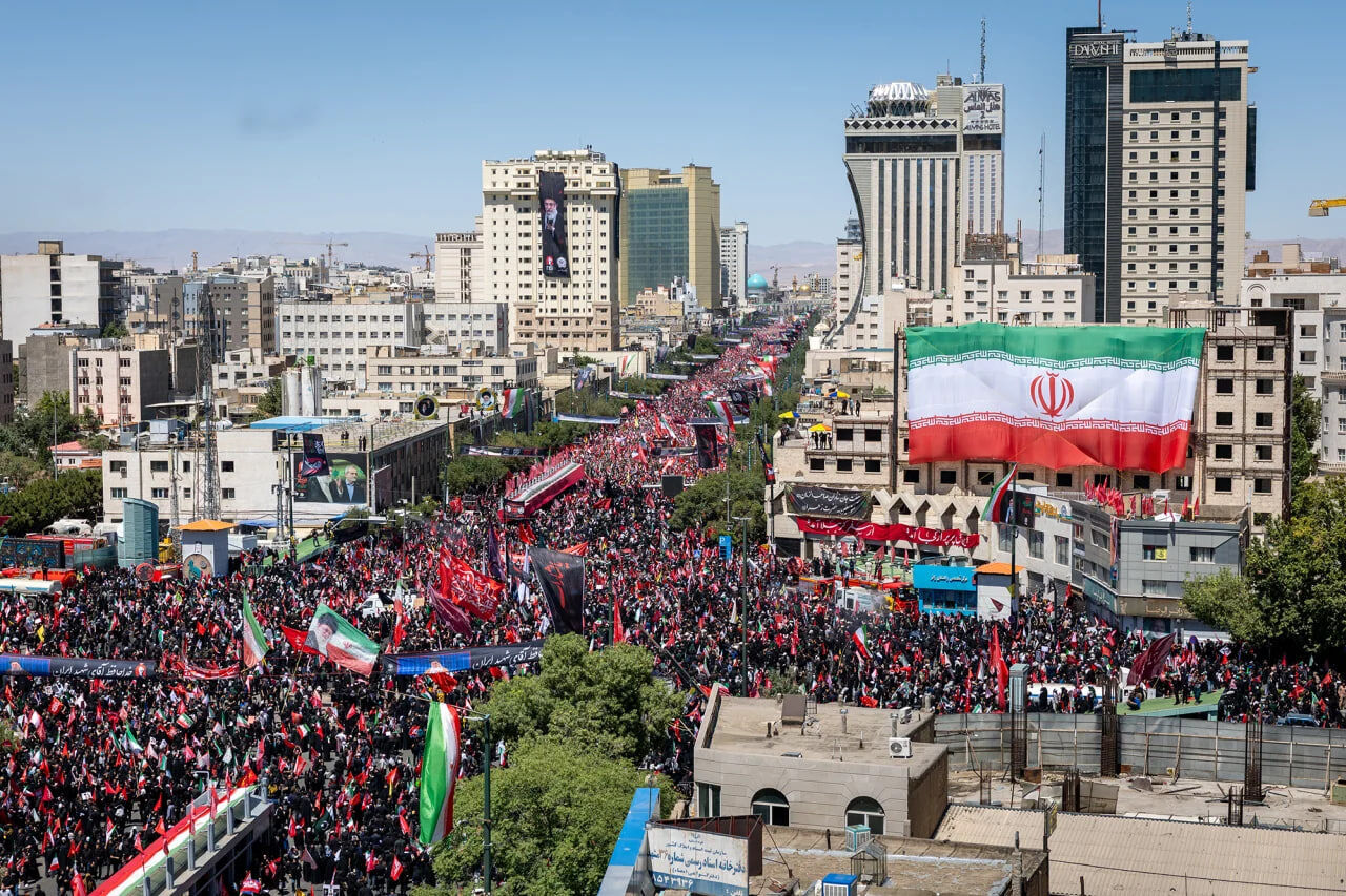 ناگفتههای خبرنگاران بیرجندی از آیین وداع رهبر شهید