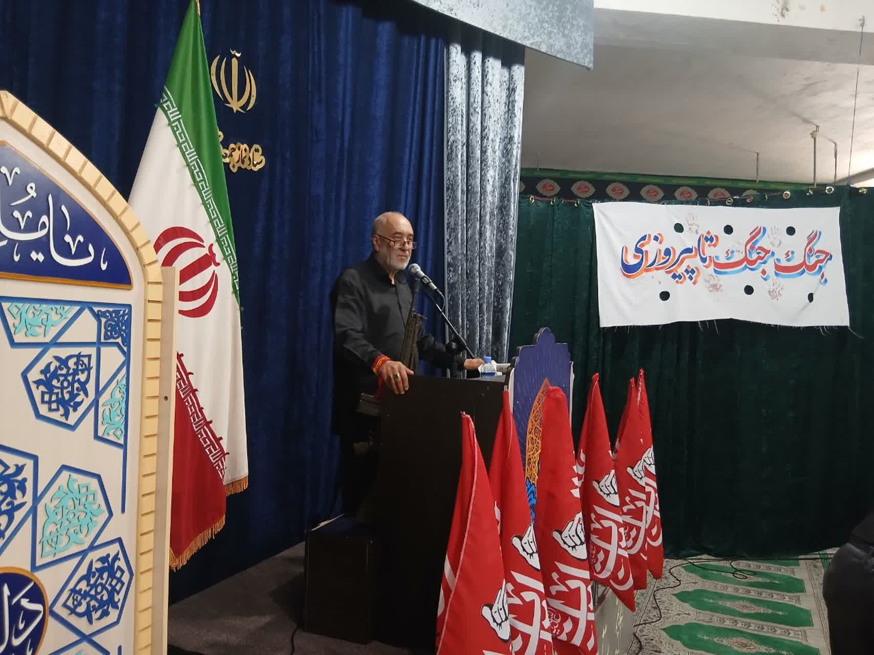 وحدت، رمز پیروزی در برابر دشمن است / مقتل شهید نبوی‌نیا نباید به پاساژ تبدیل شود