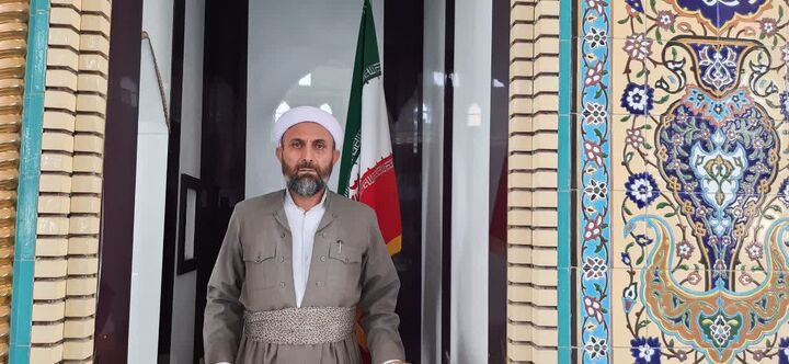نیکی به والدین رزق و روزی را زیاد می‌کند