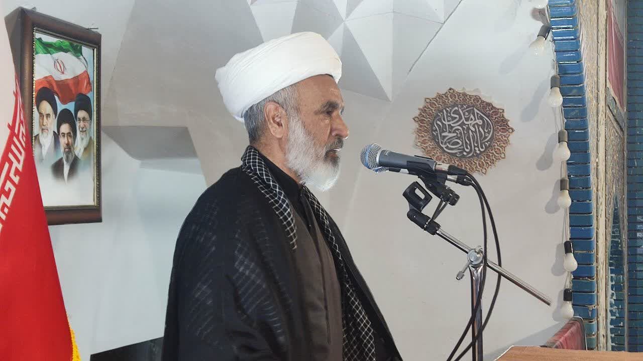 ملت و مسئولان در هر تصمیمی پشتیبان رهبر معظم انقلاب هستند