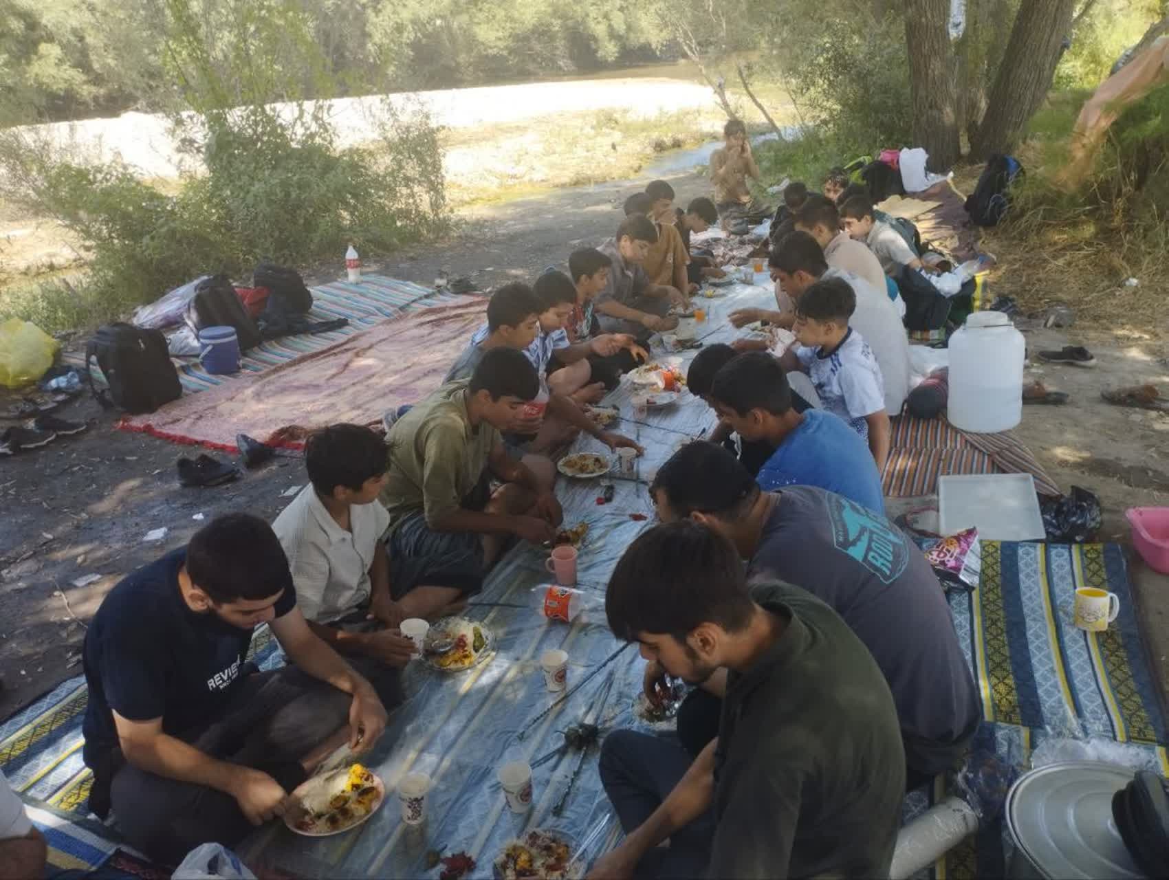 اردویی که دل‌ها را به مسجد گره زد