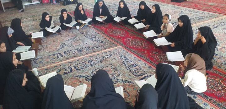 وقتی قرآن با قصه و بازی به دل کودکان مسجدی دلونظر می‌نشیند