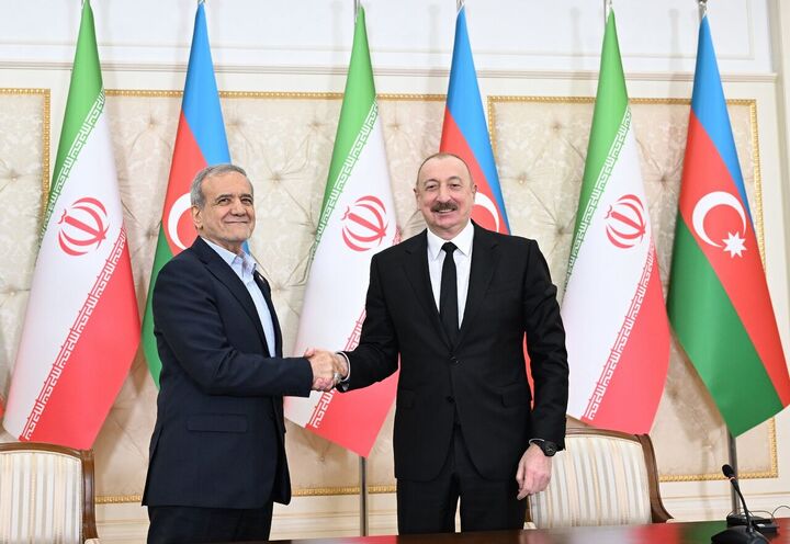 علی‌اف خطاب به پزشکیان: باکو در کنار ملت ایران ایستاده است
