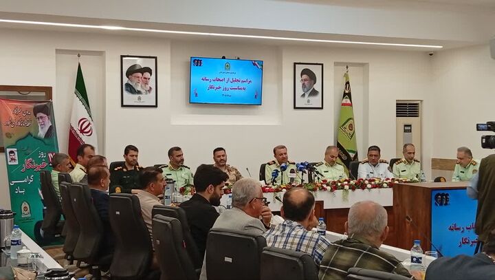 خبرنگاران تبیین کننده عملکرد ما نزد مردم هستند