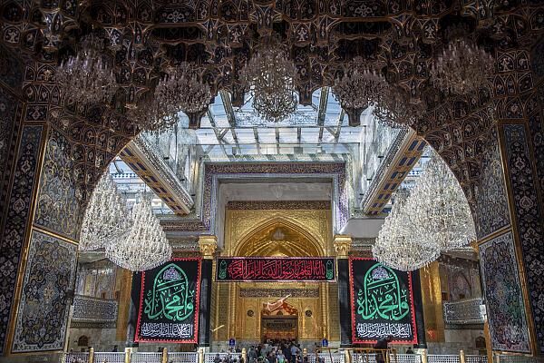 سیاه پوش شدن آستان مقدس حضرت عباس(ع) در سالروز رحلت پیامبر اکرم(ص)