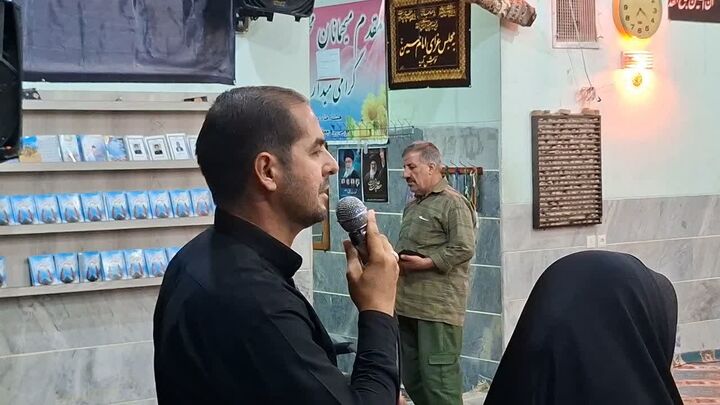 آئین گرامیداشت شهدای مدافع حرم با حضور خواهران شهدای کانون مصباح‌الهدی کارچان برگزار شد