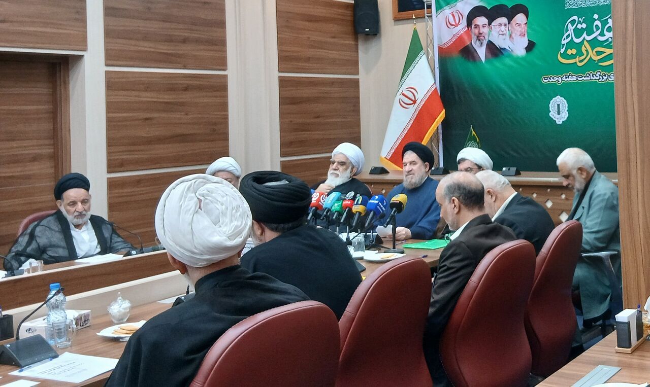 برنامه‌های هفته وحدت امسال وجه تبیینی داشته باشد/ جلوی شبهات وارداتی از کشورهای همسایه را بگیریم