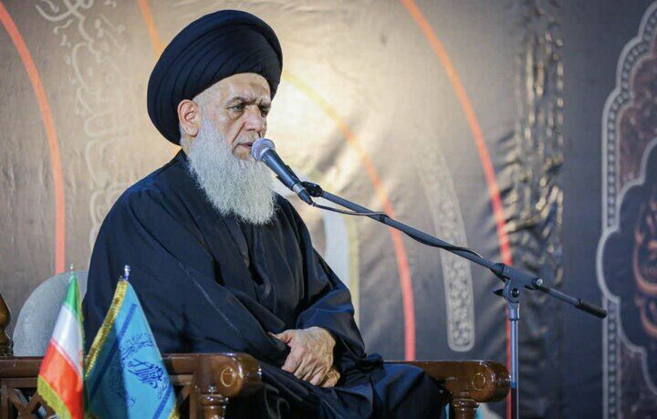 پیامبر(ص) راه هدایت امت را در قرآن و عترت ترسیم کرد