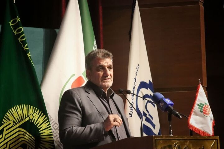 حفظ وحدت ملی و پیروی از رهنمودهای رهبر رمز عزت و اقتدار ملت ایران است