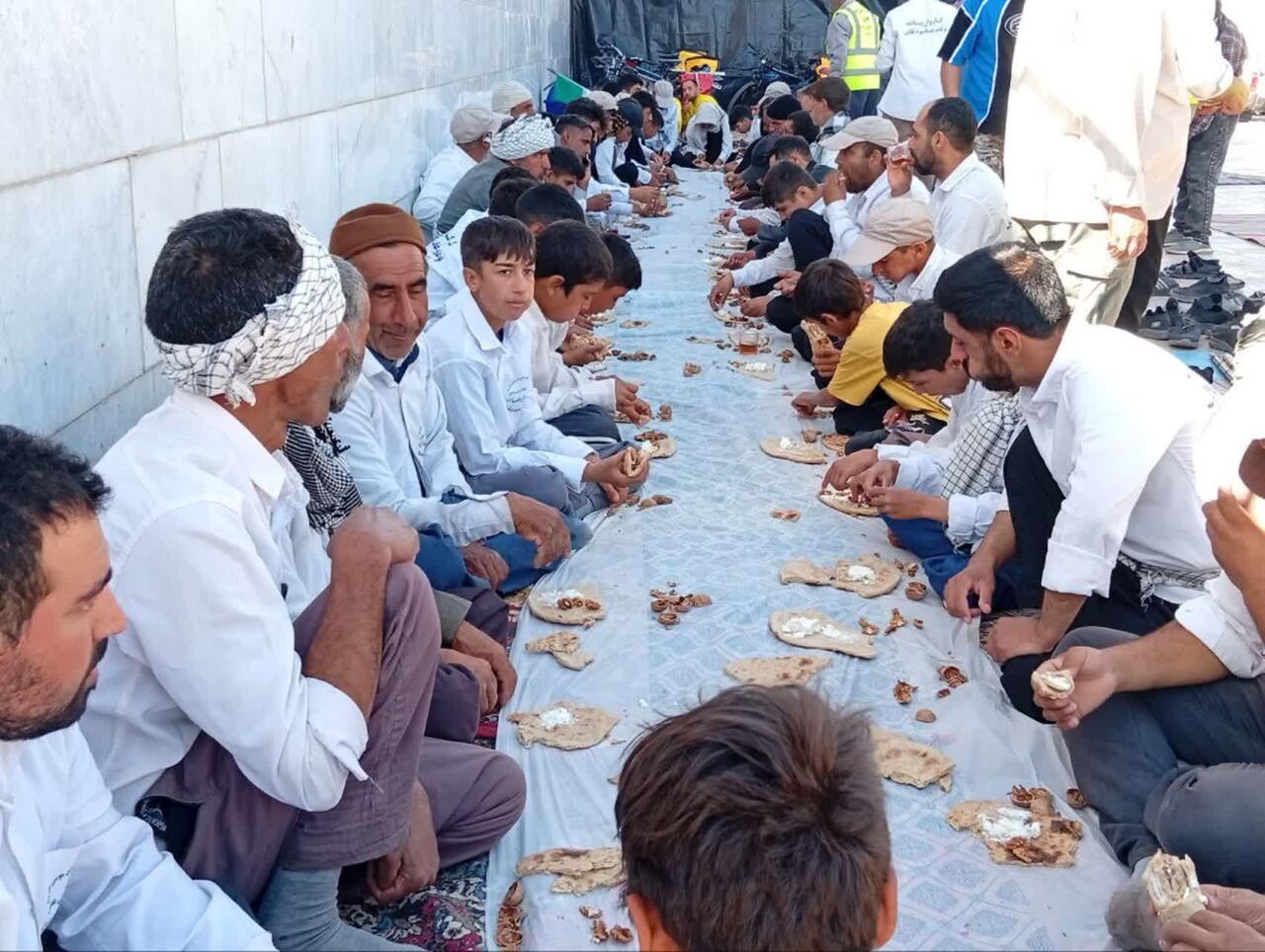 میزبانی از ۸۵هزار زائرپیاده در میقاتالرضای امامزاده سیدمحمدعلوی(ع)
