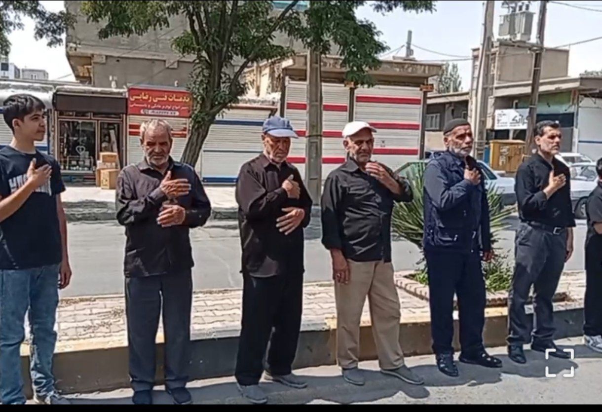 نوای عزا در کردستان طنینانداز شد؛ مردم در سوگ رحلت پیامبر(ص)