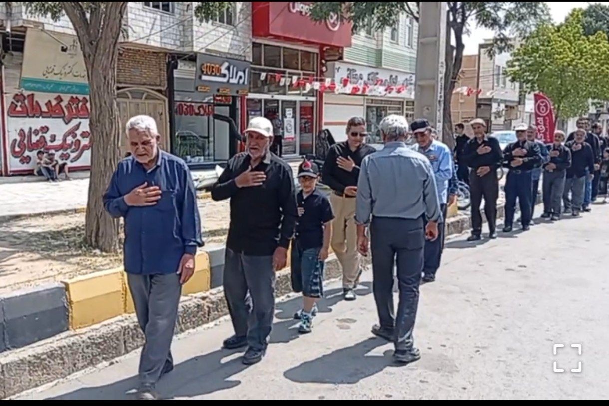 نوای عزا در کردستان طنین‌انداز شد؛ مردم در سوگ رحلت پیامبر(ص)