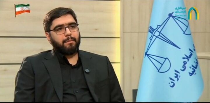 بدون تعارف با قاضی دهه‌شصتی که در کنار قضاوت، مداح اهل‌بیت علیهم‌السلام است