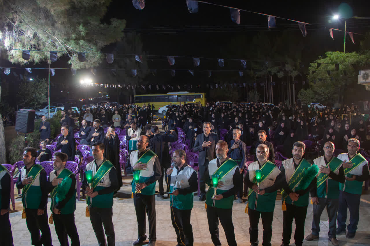 سوگواره «امت محمدی در پناه رضا(ع)» در آران و بیدگل برگزار شد