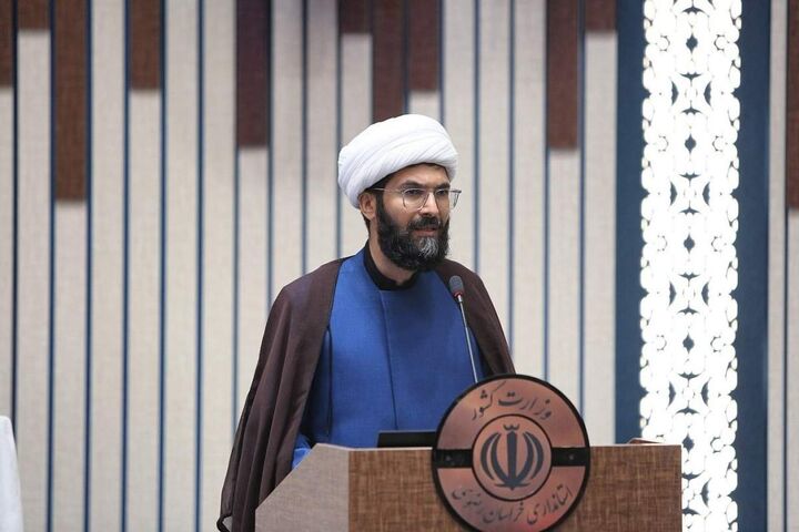 ۱۰ کشور در مشهد موکب داشتند/ استفاده از ظرفیت‌های مردمی با ظرافت باید انجام شود