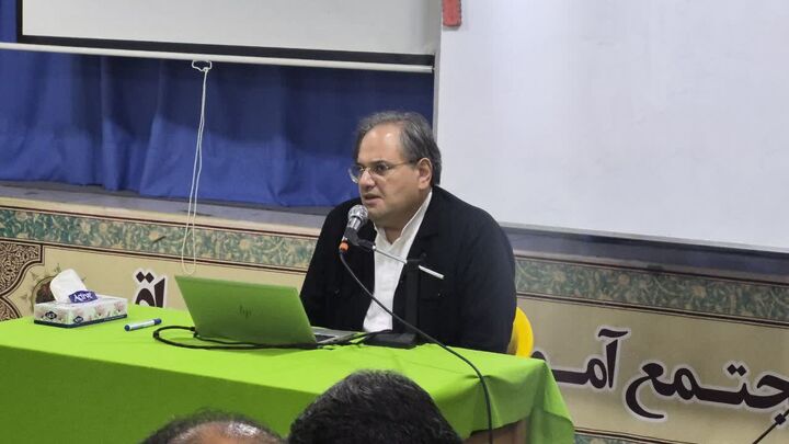 کانون‌های مساجد باید به مرجع هنر حرفه‌ای و احیای هویت بومی تبدیل شوند