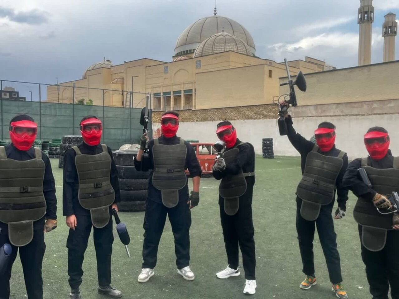 از محراب تا زمین فوتسال؛ مسجدی که نوجوانان زنجانی را با قرآن و رفاقت همراه میکند