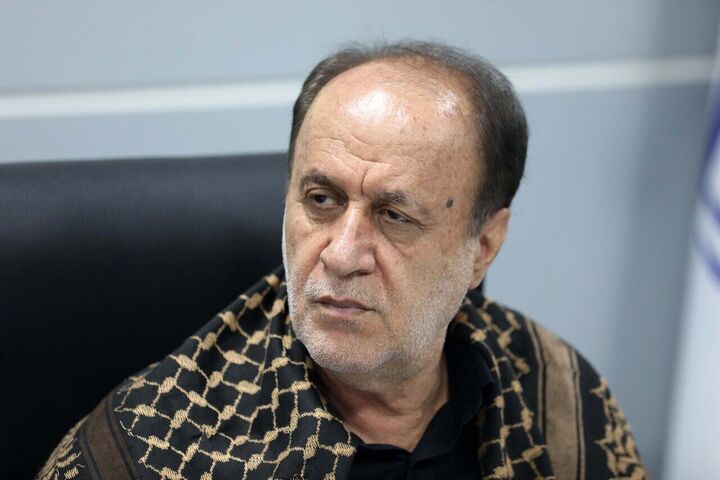 نایب‌ رئیس مجلس: مردم پای کار انقلاب ایستاده‌اند و قدرتمندانه ادامه می‌دهند