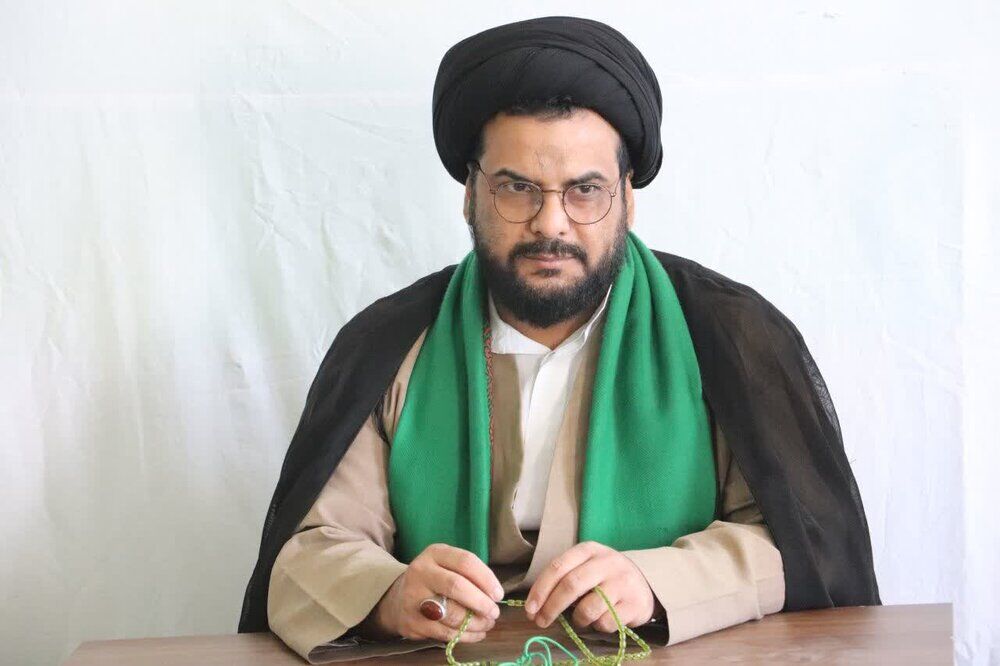 امام جمعه مهران: مسجد؛ قرارگاه وحدت، تربیت و حل مسائل مردم است