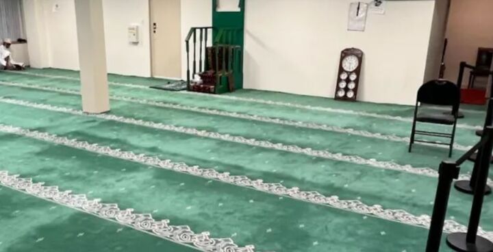 تعطیلی مسجد «التقوی» در فرانسه جنجالی بر سر اسلام‌هراسی به پا کرد