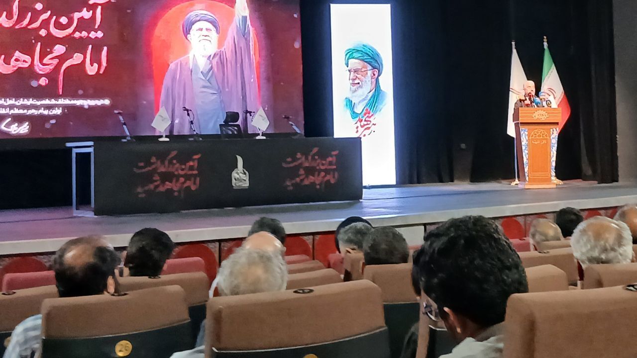 رهبر شهید مردم را آماده بعثت کرد/ ایشان دغدغه امت‌سازی داشت