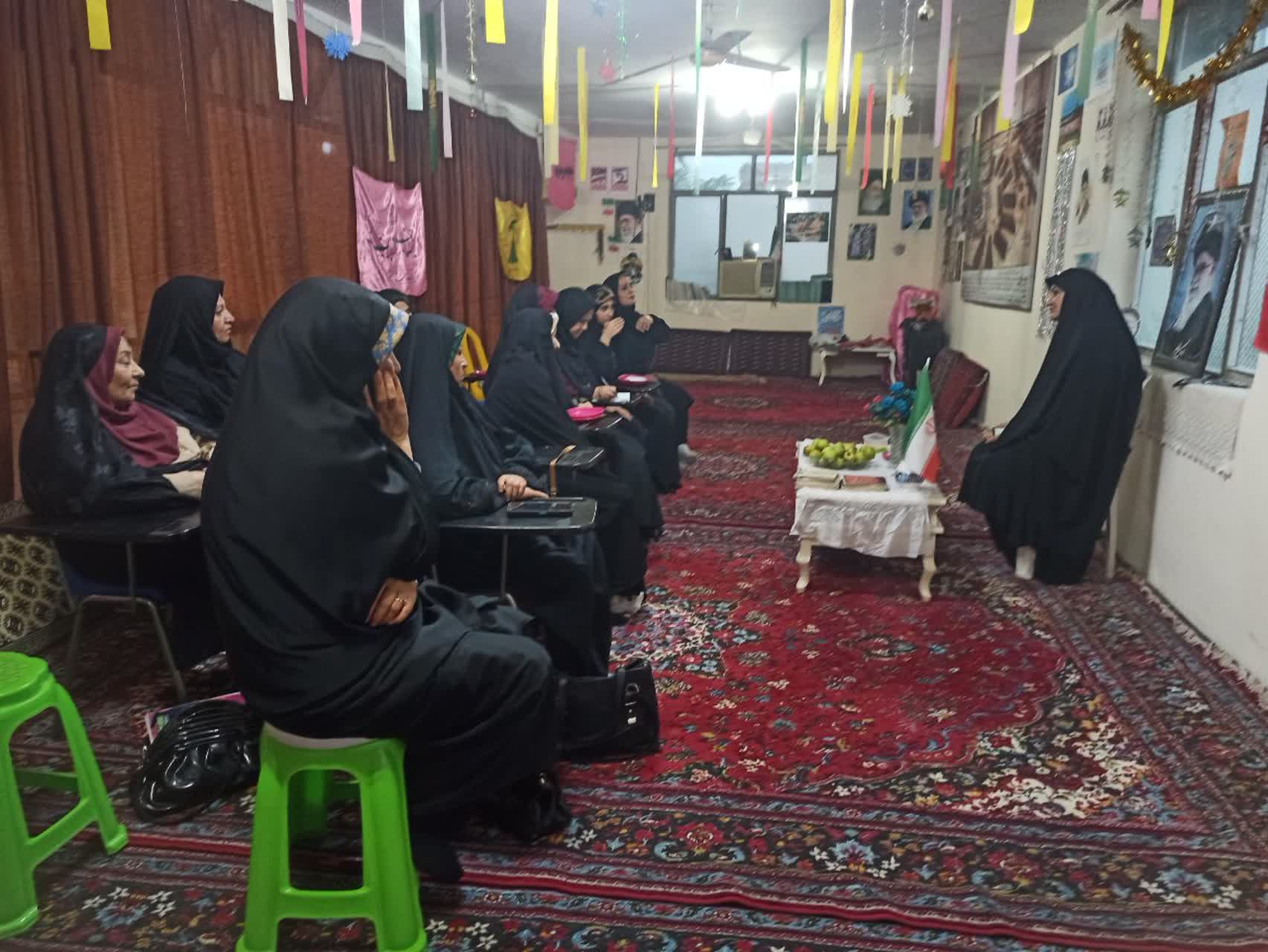 خردهفرهنگهای آسیبزا، هویت جوانان گیلانی را تهدید میکند / بانوان، پیشگام دفاع از ارزشها