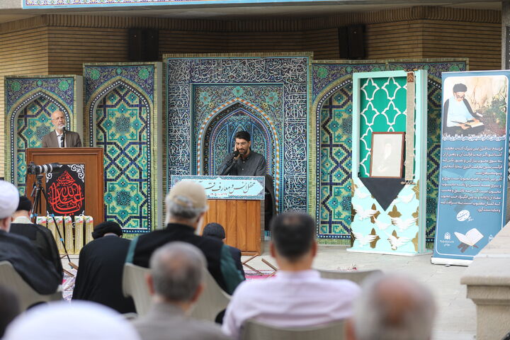 برگزاری محفل قرآنی در گرامیداشت چهلمین روز تدفین پیکر رهبر شهید