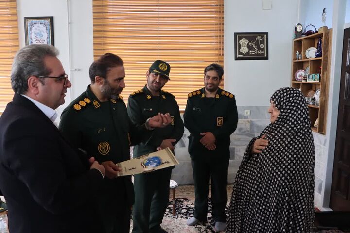  امنیت کشور مدیون فداکاری خانواده‌های معظم شهداست