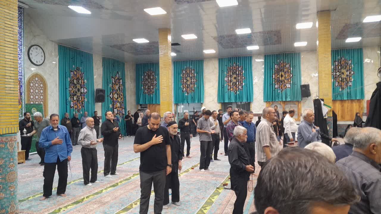 منبرها از مشکلات محله فاصله گرفتهاند
