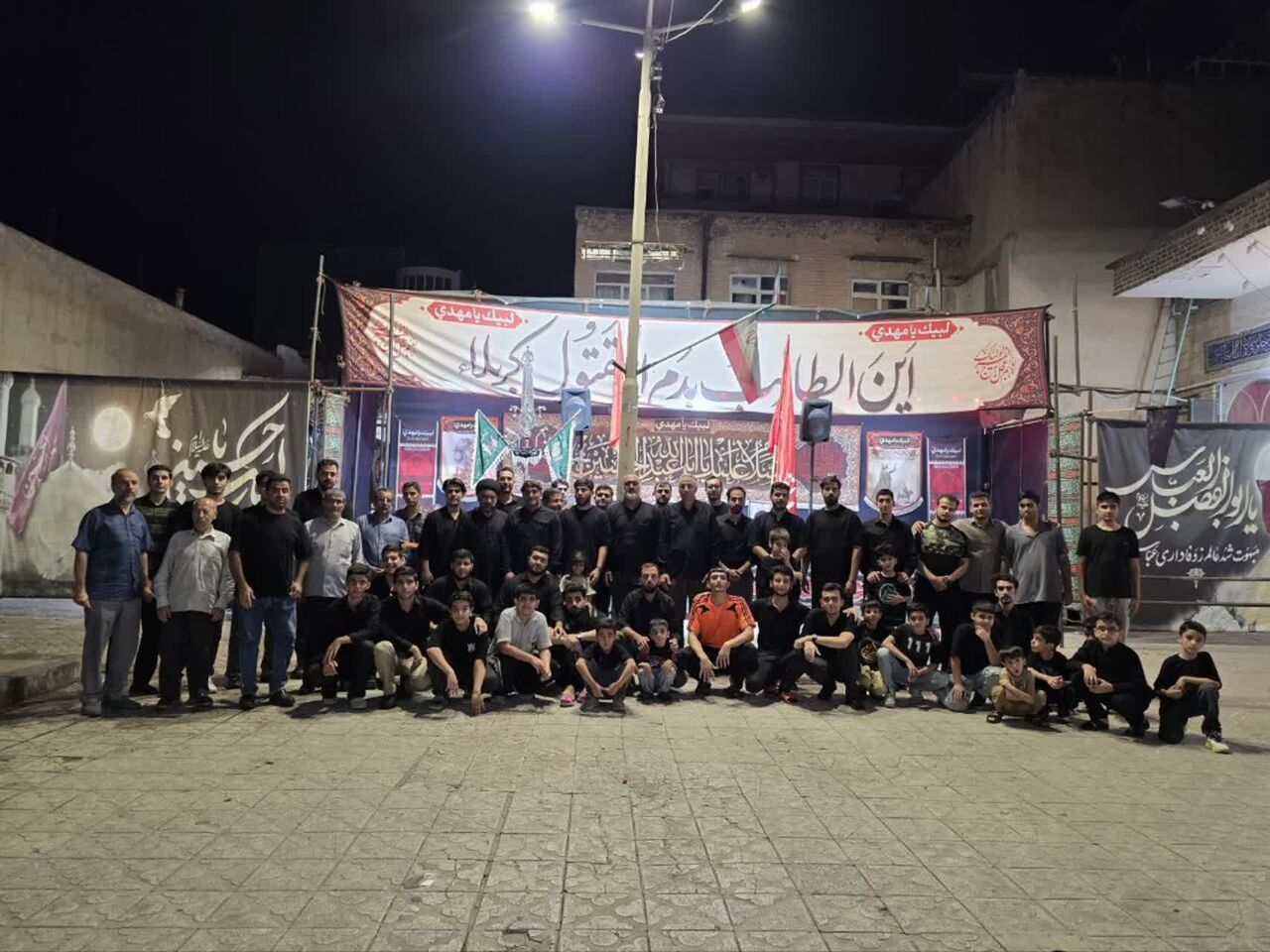 مساجد محور وحدت و هدایت جامعه هستند
