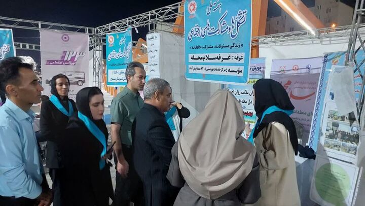 برپایی نمایشگاه دستاوردهای تشکل‌های اجتماعی در سنندج