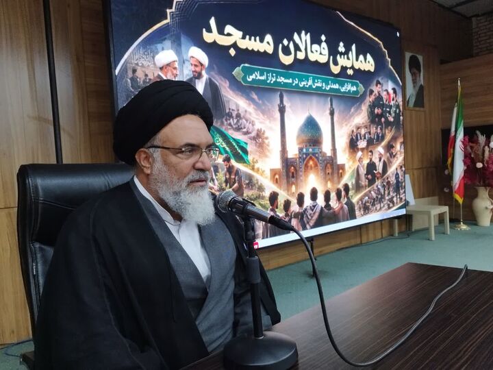 مقابله با فساد و فحشا، نیازمند تقویت جبهه فرهنگی مسجد است