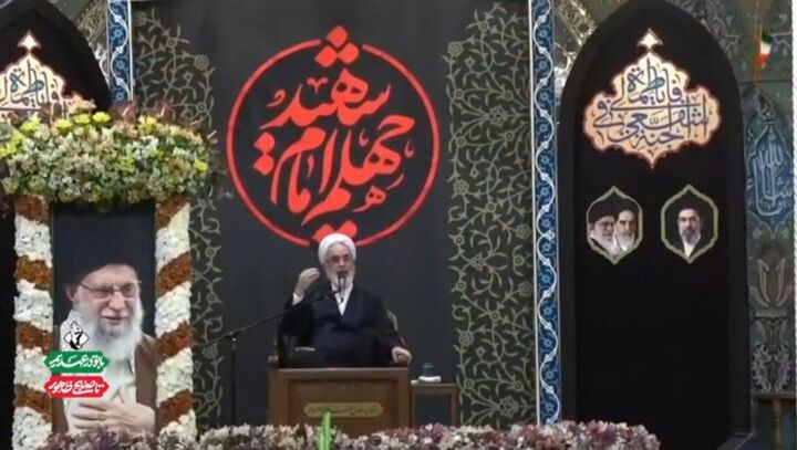 آیت‌الله اعرافی: ملت ما پای انتقام خون امام شهید ایستاده‌ است