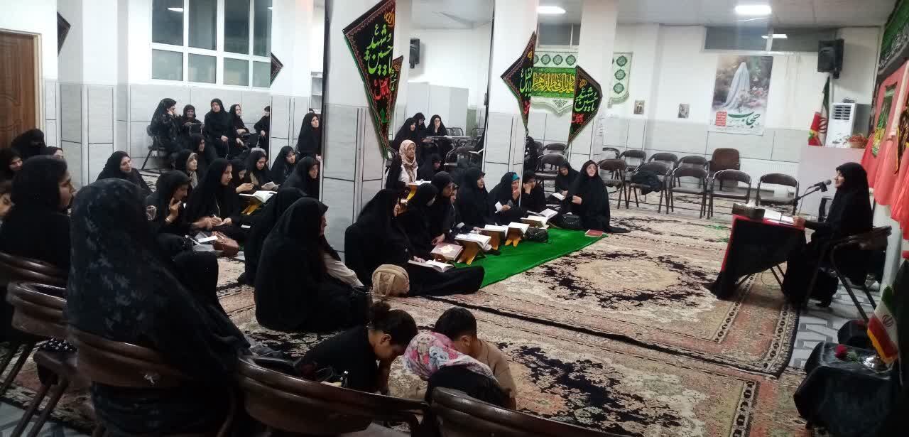 برگزاری محفل هفتگی تدبر در قرآن بانوان در موسسه بیت الزهرا(س) آران و بیدگل