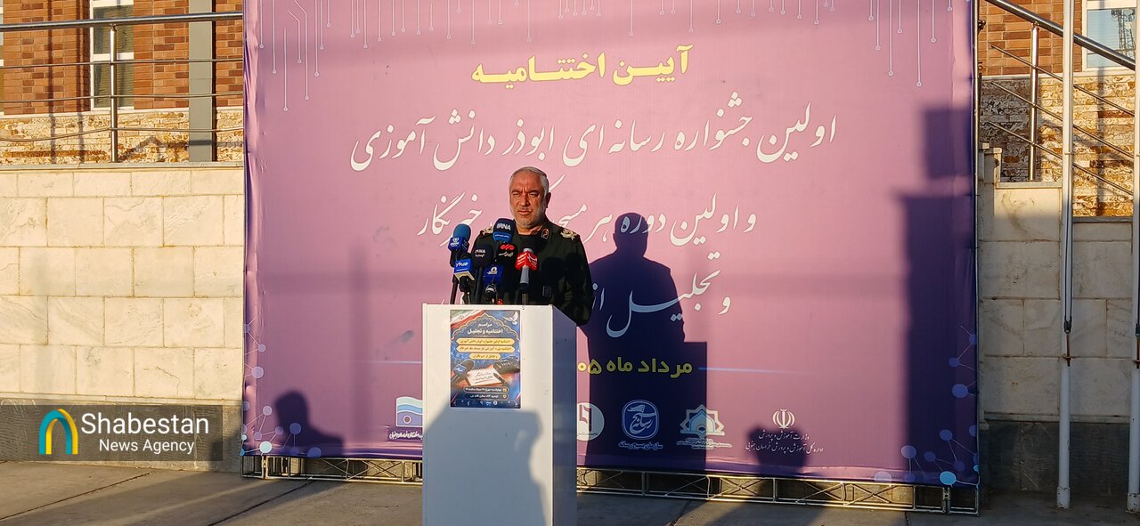 خبرنگاران پرچمداران جنگ نرم هستند